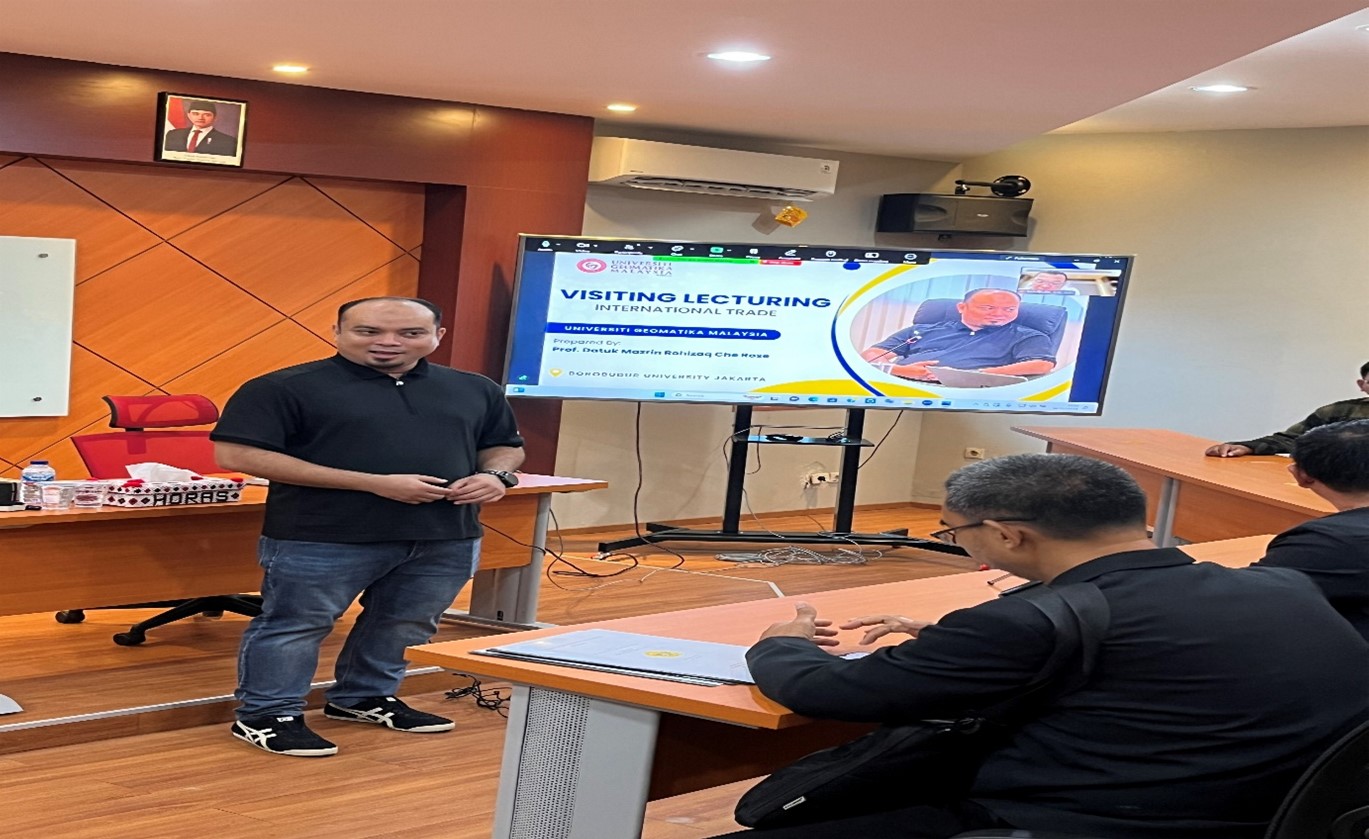 Visiting Lecturing International Trade Prof. Dr. Datuk Mazrin Rohizaq Che Rose dari Universitas Geomatika Malaysia
