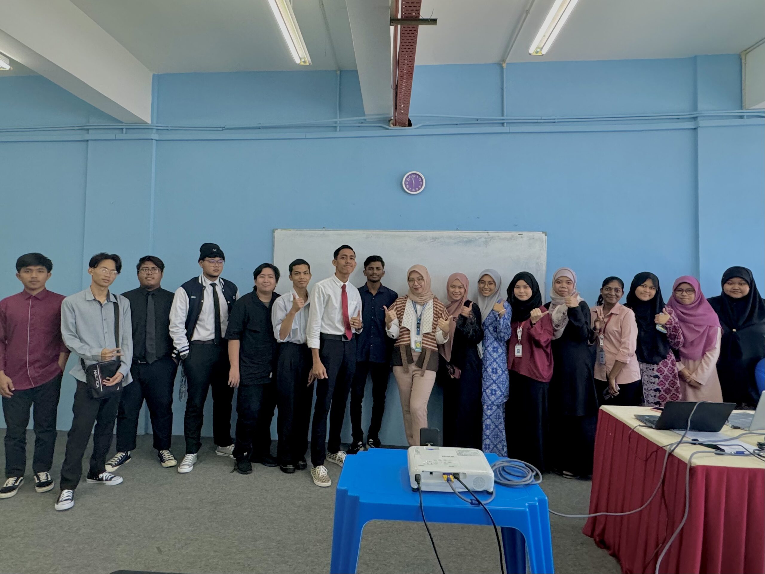 Dosen Fakultas Ekonomi dan Magister Manajemen UNBOR Lakukan Lecturing di Universitas Top Malaysia