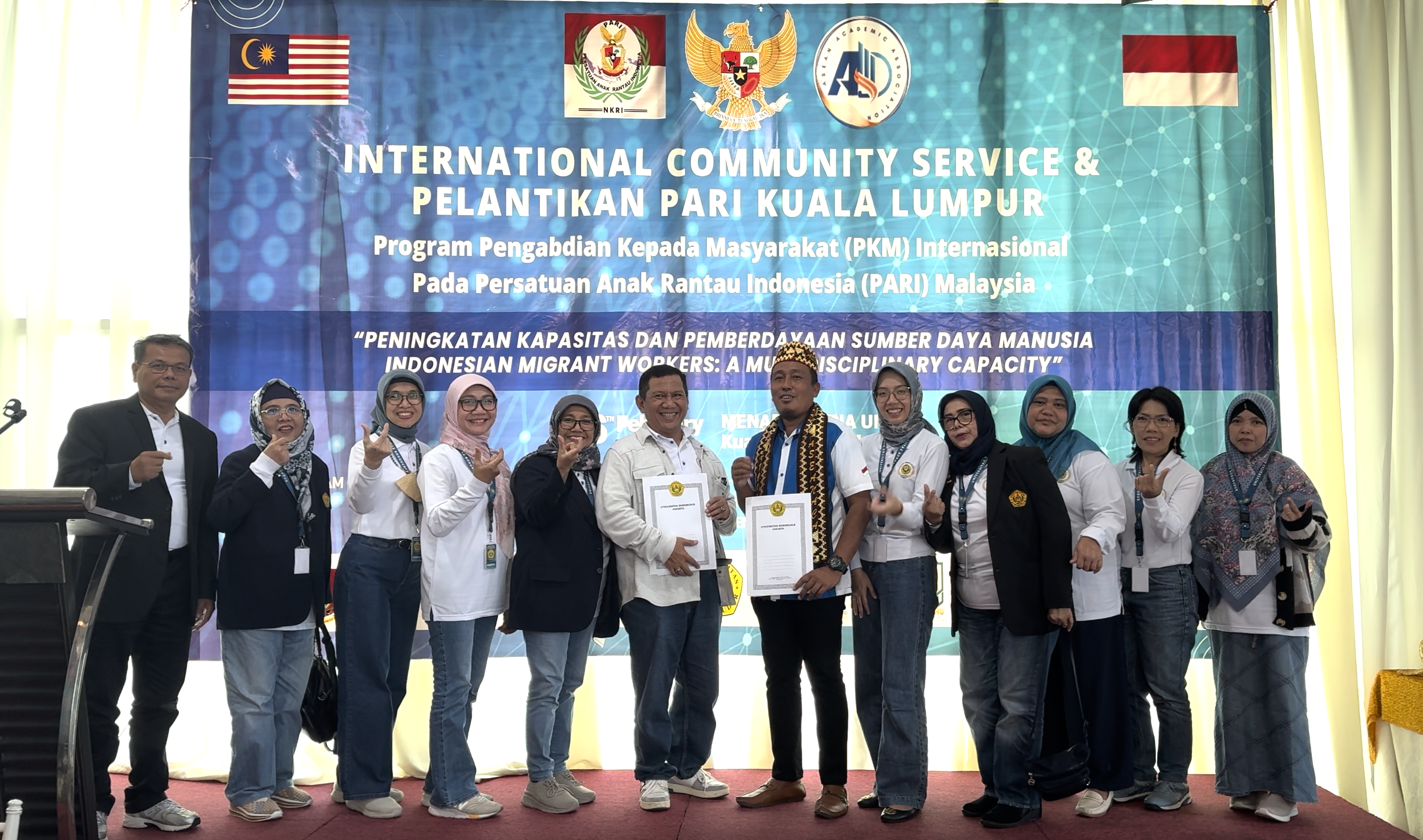Universitas Borobudur Lakukan PKM Internasional kepada PARI (Persatuan Anak Rantau Indonesia) Malaysia