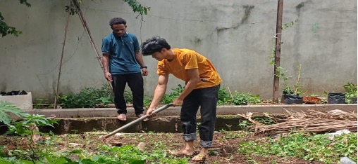 Workshop Pengelolaan Lahan Sempit: Kolaborasi Mahasiswa dan Dosen di Kebun Percobaan Universitas Borobudur