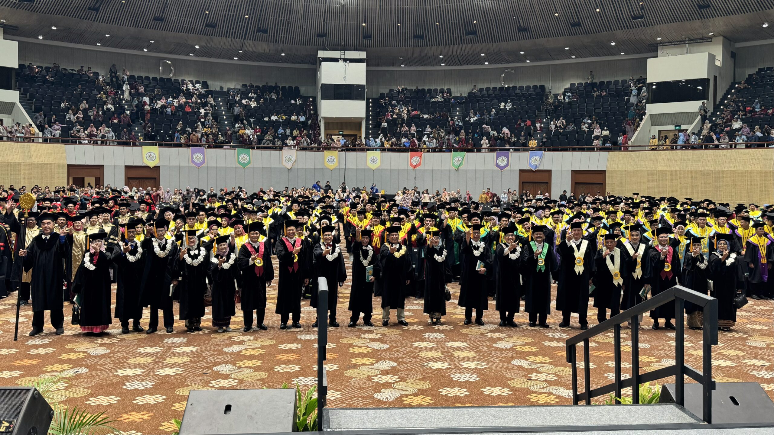 Universitas Borobudur Gelar Wisuda 2025: Mewujudkan SDM Unggul, Adaptif, dan Inovatif Menuju Indonesia Emas 2045