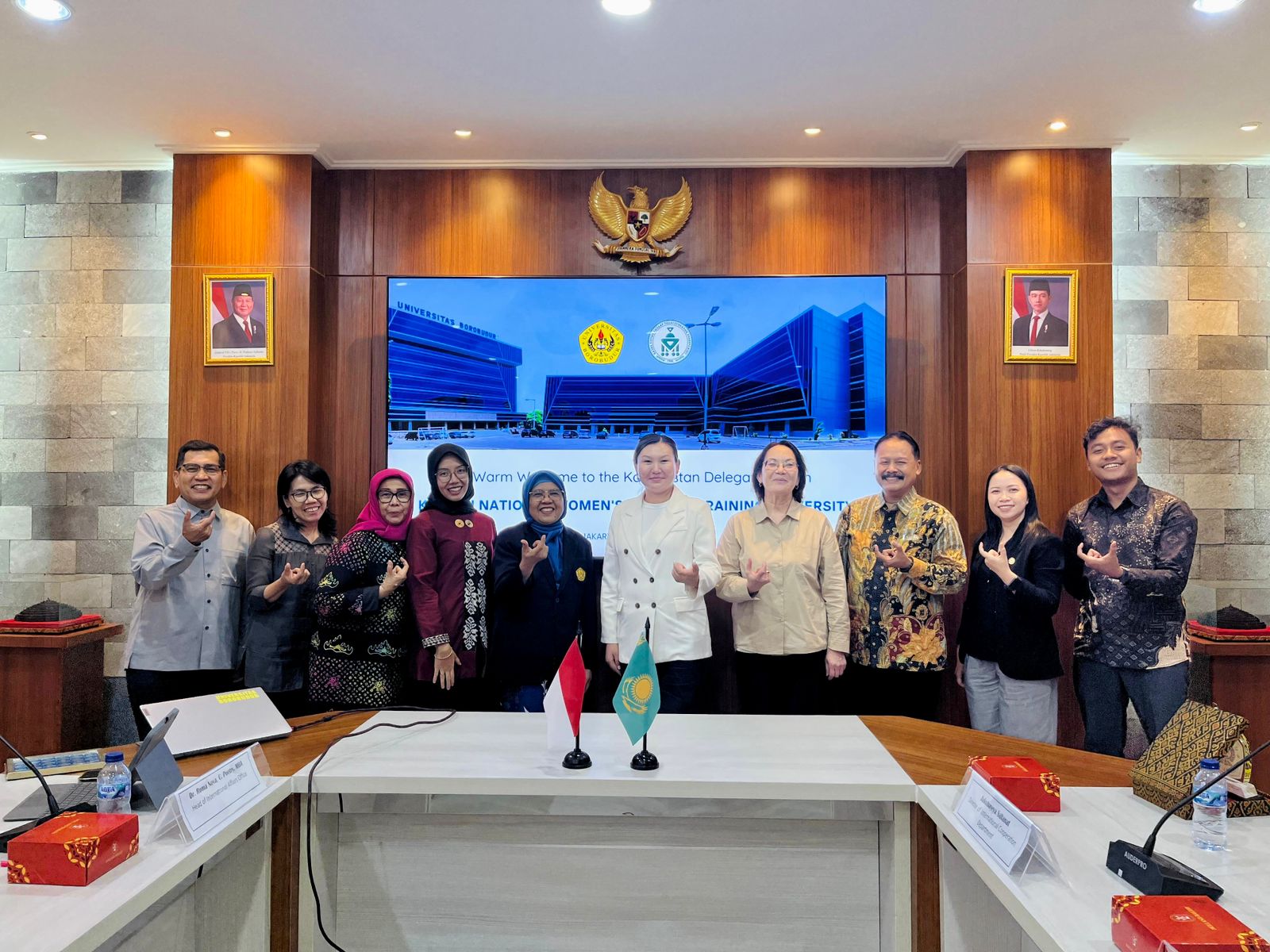 Kunjungan Delegasi Kazakh National Women’s Teacher Training University ke Universitas Borobudur Perkuat Kolaborasi Internasional